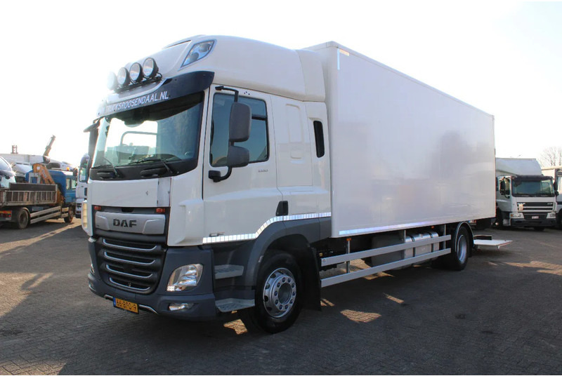 DAF CF 260 + EURO 6 + LIFT - Box truck: picture 2 DAF CF 260 + EURO 6 + LIFT - Box truck: picture 2
