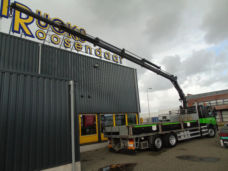 DAF CF 75.310 + HIAB 200 C5 + MANUAL + REMOTE + 6X2 STEERING - Crane truck: picture 3 DAF CF 75.310 + HIAB 200 C5 + MANUAL + REMOTE + 6X2 STEERING - Crane truck: picture 3