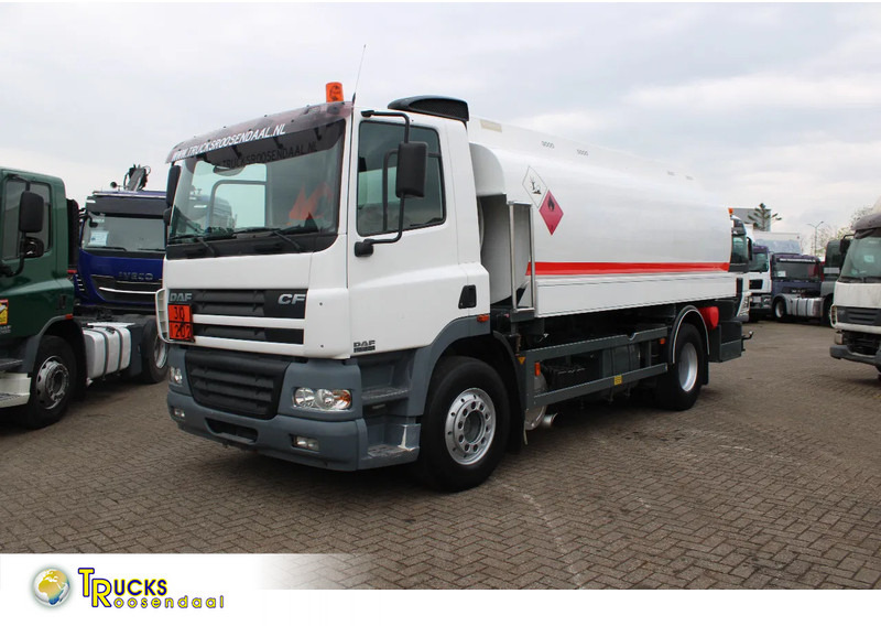 DAF CF 85.430 + PUMP/METERS + 4 COMPART / 15.000 LITER + COMPLETE SYSTEM WORKING - Tanker truck: picture 1 DAF CF 85.430 + PUMP/METERS + 4 COMPART / 15.000 LITER + COMPLETE SYSTEM WORKING - Tanker truck: picture 1