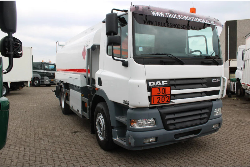 DAF CF 85.430 + PUMP/METERS + 4 COMPART / 15.000 LITER + COMPLETE SYSTEM WORKING - Tanker truck: picture 2 DAF CF 85.430 + PUMP/METERS + 4 COMPART / 15.000 LITER + COMPLETE SYSTEM WORKING - Tanker truck: picture 2