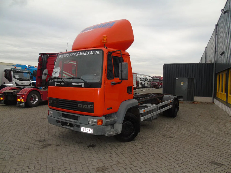 DAF LF 55.160 + EURO 2 + MANUAL + 12T - Cab chassis truck: picture 2 DAF LF 55.160 + EURO 2 + MANUAL + 12T - Cab chassis truck: picture 2