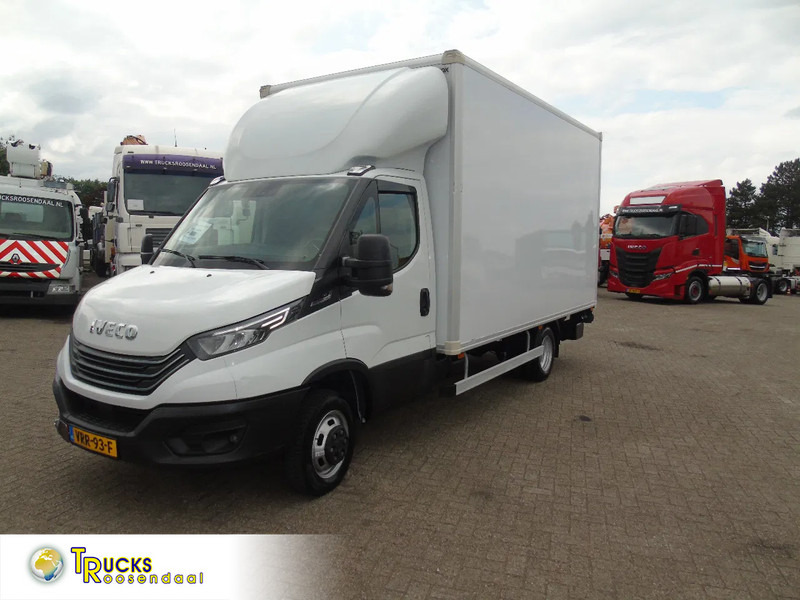 Iveco Daily 40 C18 + LIFT - Closed box van: picture 1 Iveco Daily 40 C18 + LIFT - Closed box van: picture 1