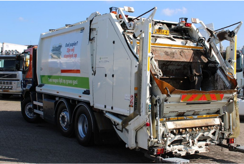 Iveco Stralis 270 CNG + GARBAGE + EURO 5 + 6X2 + RETARDER - Garbage truck: picture 2 Iveco Stralis 270 CNG + GARBAGE + EURO 5 + 6X2 + RETARDER - Garbage truck: picture 2