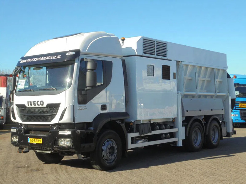 Vacuum truck Iveco Trakker 450 + Euro 5 + Zandzuiger + Manual + 6x4 + Remote: picture 15