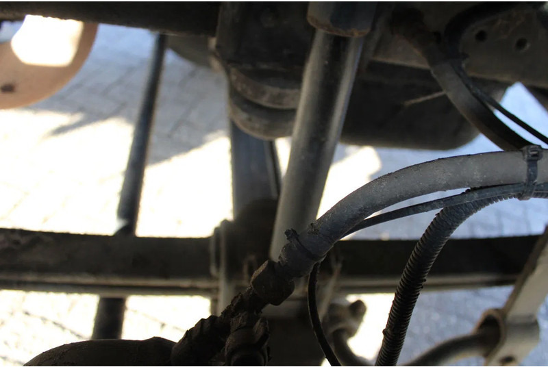 Crane truck MAN 14.224 + EURO 2 + PTO + EFFER 95 / 2S + 11.5meter platform: picture 16 Crane truck MAN 14.224 + EURO 2 + PTO + EFFER 95 / 2S + 11.5meter platform: picture 16