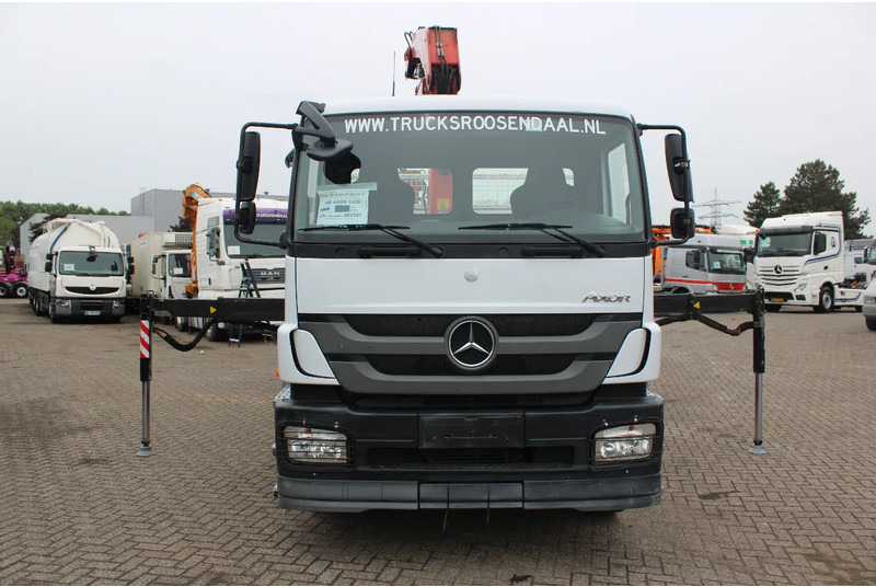 Crane truck Mercedes-Benz Axor 1929 + FASSI F135 + REMOTE + EURO 5 + MANUAL: picture 9
