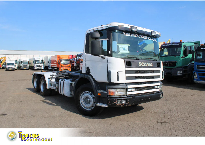 Scania P124-360 + HOOK + 6X2 + MANUAL + EURO 2 - Hook lift truck: picture 1 Scania P124-360 + HOOK + 6X2 + MANUAL + EURO 2 - Hook lift truck: picture 1