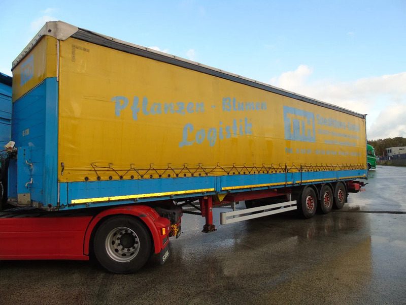 Schmitz Cargobull 3 AXLE SAF + DHOLLANDIA LOADLIFT + SLIDING ROOF - Curtainsider semi-trailer: picture 3 Schmitz Cargobull 3 AXLE SAF + DHOLLANDIA LOADLIFT + SLIDING ROOF - Curtainsider semi-trailer: picture 3
