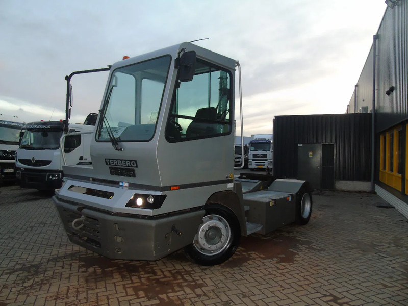 Terberg YT 182 fully funtion + perfect - Terminal tractor: picture 4 Terberg YT 182 fully funtion + perfect - Terminal tractor: picture 4
