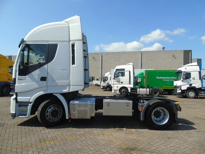 Iveco Stralis 420 + EURO 6 + 580KM - Tractor truck: picture 4 Iveco Stralis 420 + EURO 6 + 580KM - Tractor truck: picture 4