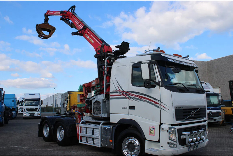 Volvo FH 16.540 + 6x4 EURO 5 + palfinger epsilon 30t/m + MANUAL - Tractor truck: picture 3 Volvo FH 16.540 + 6x4 EURO 5 + palfinger epsilon 30t/m + MANUAL - Tractor truck: picture 3