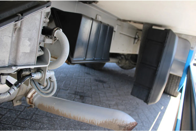 Refrigerator truck Volvo FL 240 + carrier + ATP + 16T + lift + MANUAL: picture 19