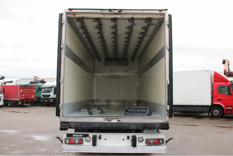 Refrigerator truck Volvo FMX 370 + EURO 5 + CARRIER + meat + 6x2 + atp: picture 6