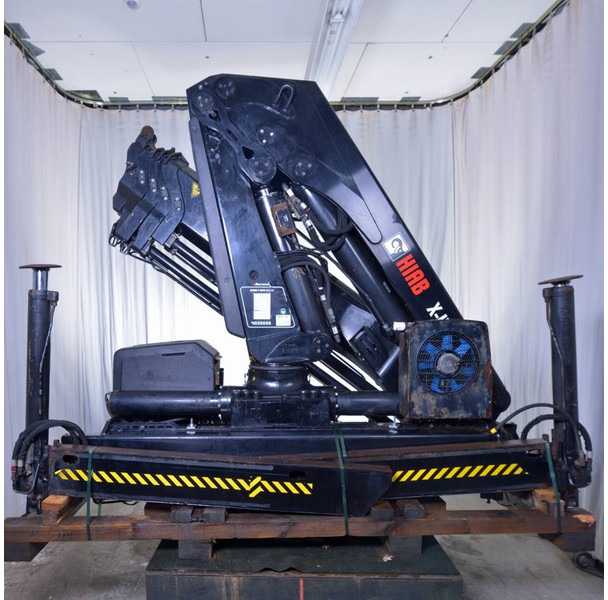 Hiab X-HIPRO 232 E-4 CD - Truck mounted crane: picture 3 Hiab X-HIPRO 232 E-4 CD - Truck mounted crane: picture 3