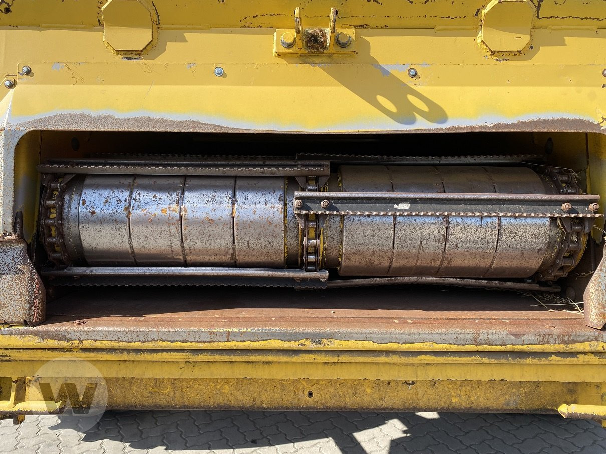 New Holland CR 9090 - Combine harvester: picture 4 New Holland CR 9090 - Combine harvester: picture 4