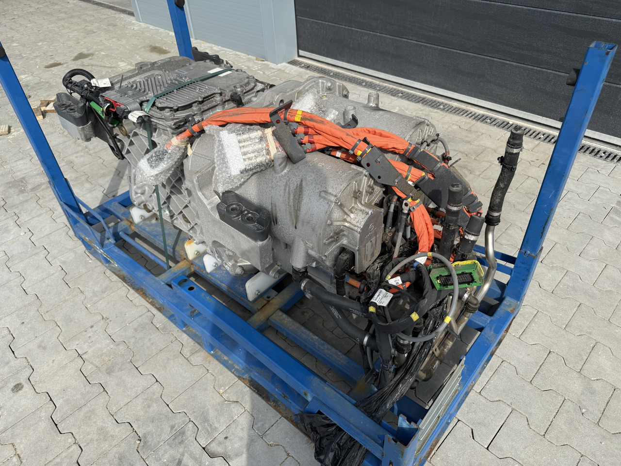 VOLVO FH FM FMX ELECTRIC / MOTOR + GEARBOX / EPT2412 / COMPLETE - Engine: picture 5 VOLVO FH FM FMX ELECTRIC / MOTOR + GEARBOX / EPT2412 / COMPLETE - Engine: picture 5