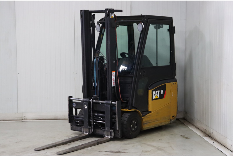 Caterpillar EP16CPNT - Electric forklift: picture 4 Caterpillar EP16CPNT - Electric forklift: picture 4