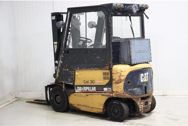 Caterpillar EP25KPAC - Electric forklift: picture 4 Caterpillar EP25KPAC - Electric forklift: picture 4
