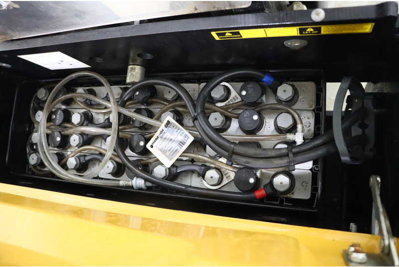 Stacker Caterpillar NSP14: picture 8 Stacker Caterpillar NSP14: picture 8