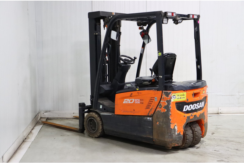 Doosan B20T-7 - Electric forklift: picture 5 Doosan B20T-7 - Electric forklift: picture 5