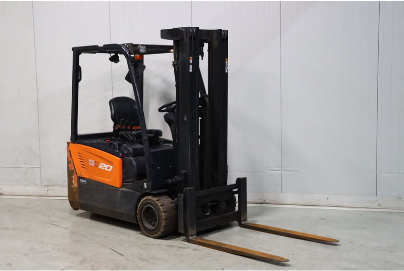 Doosan B20T-7 - Electric forklift: picture 1 Doosan B20T-7 - Electric forklift: picture 1