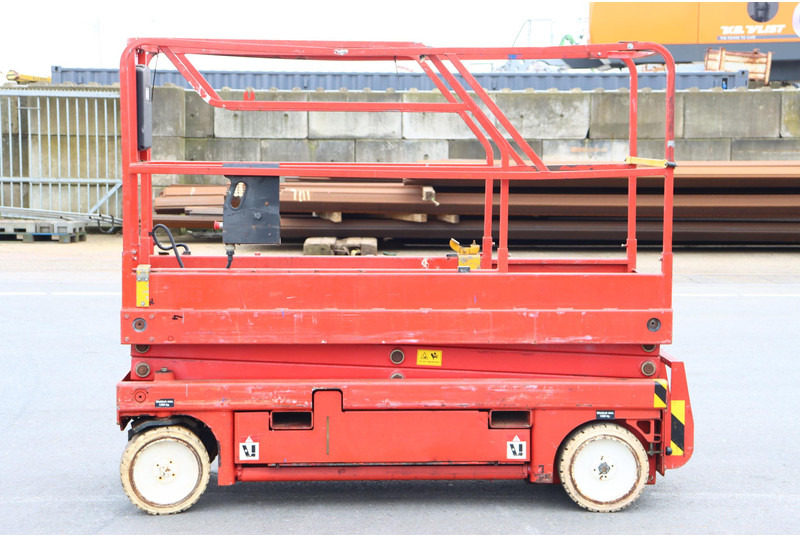 Haulotte Compact 8 - Scissor lift: picture 4 Haulotte Compact 8 - Scissor lift: picture 4