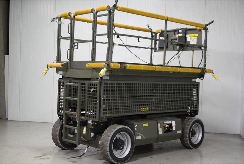 Scissor lift JLG M3369: picture 9 Scissor lift JLG M3369: picture 9