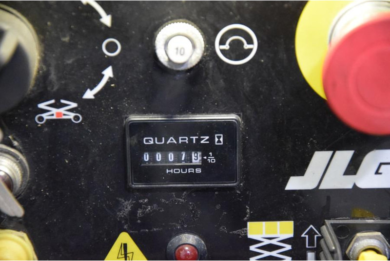 Scissor lift JLG M3369: picture 5 Scissor lift JLG M3369: picture 5