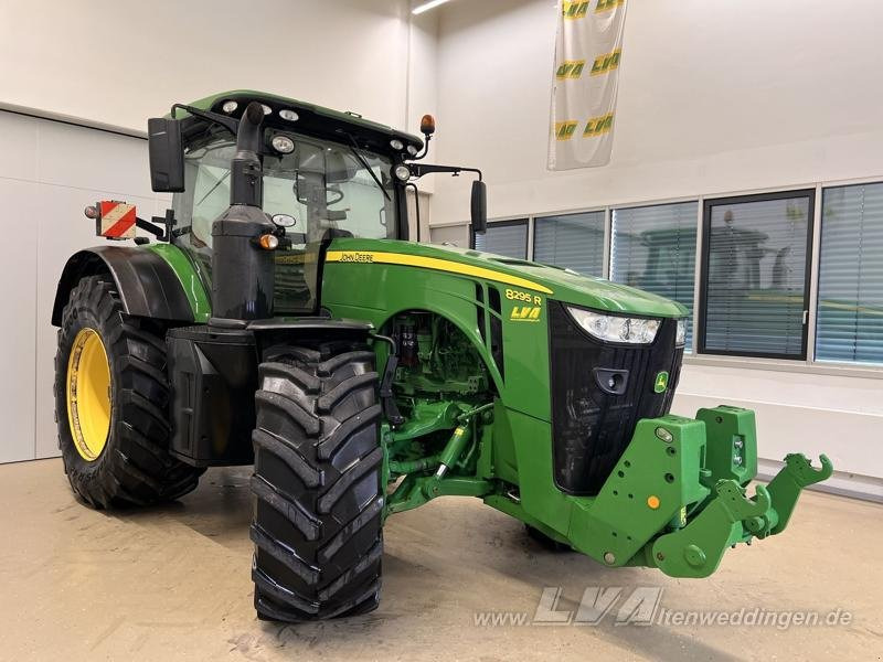 John Deere 8295R - Farm tractor: picture 2 John Deere 8295R - Farm tractor: picture 2