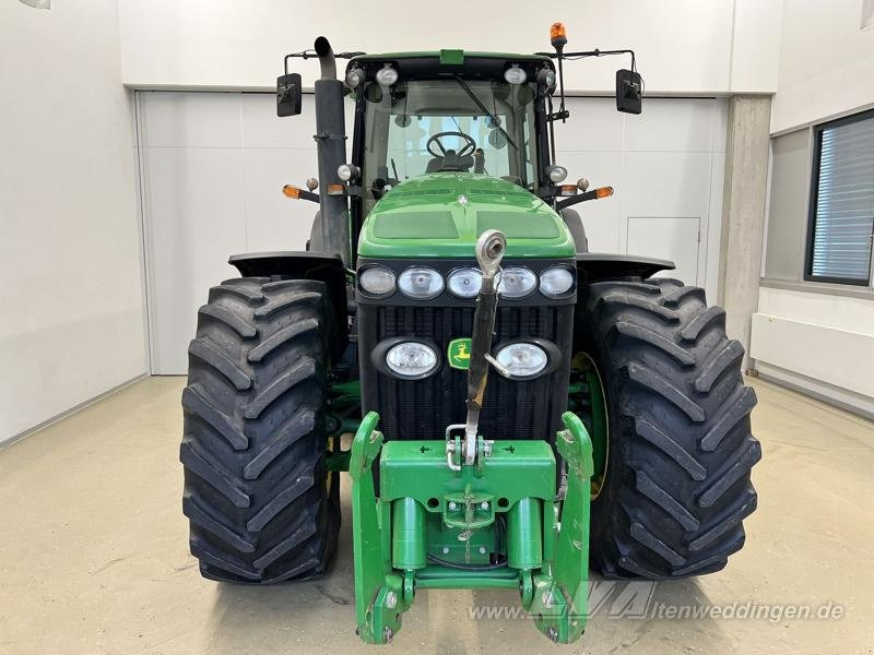 John Deere 8330 - Farm tractor: picture 5 John Deere 8330 - Farm tractor: picture 5