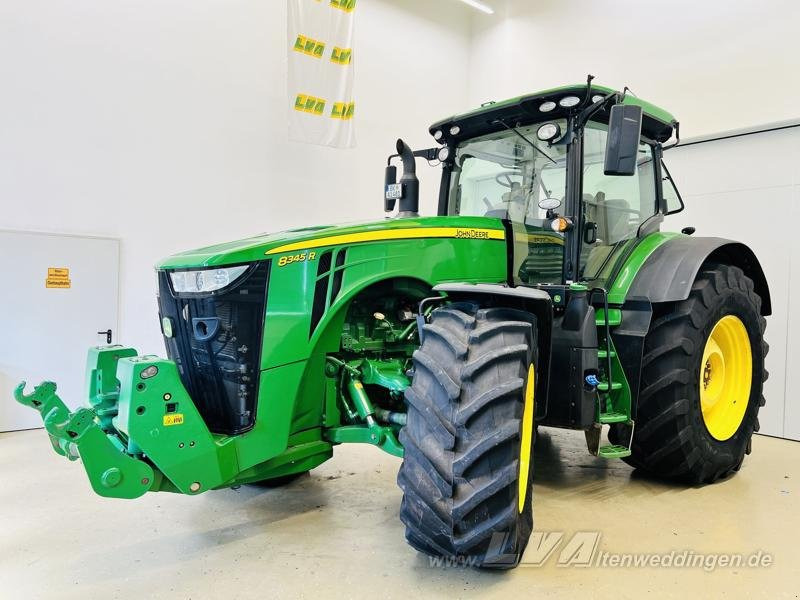 John Deere 8345R FH+FZW - Farm tractor: picture 3 John Deere 8345R FH+FZW - Farm tractor: picture 3