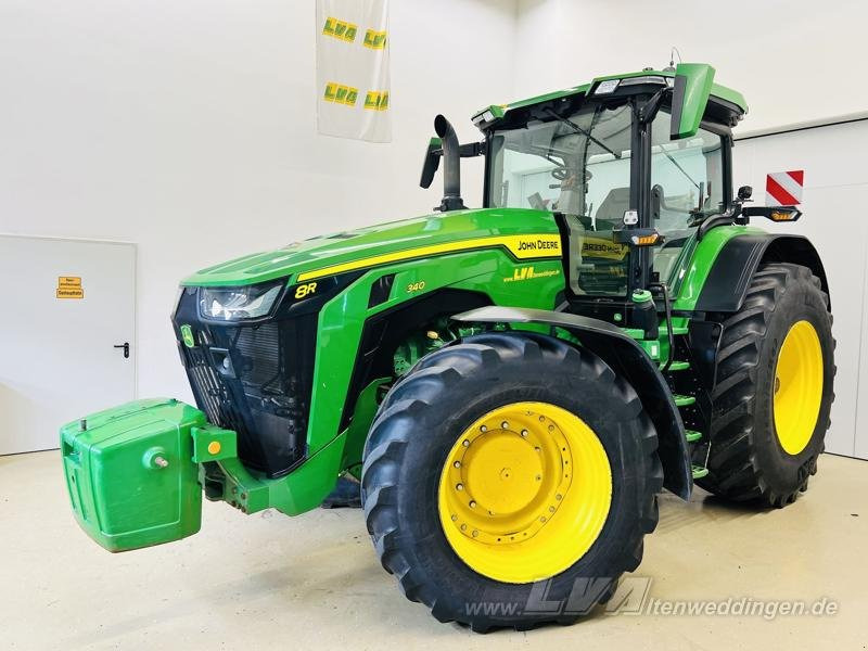 John Deere 8R 340 - Farm tractor: picture 1 John Deere 8R 340 - Farm tractor: picture 1