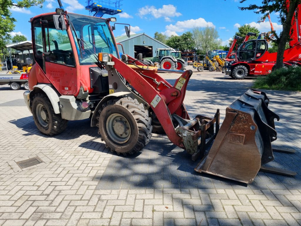 KOMATSU WA70-5 - Wheel loader: picture 5 KOMATSU WA70-5 - Wheel loader: picture 5