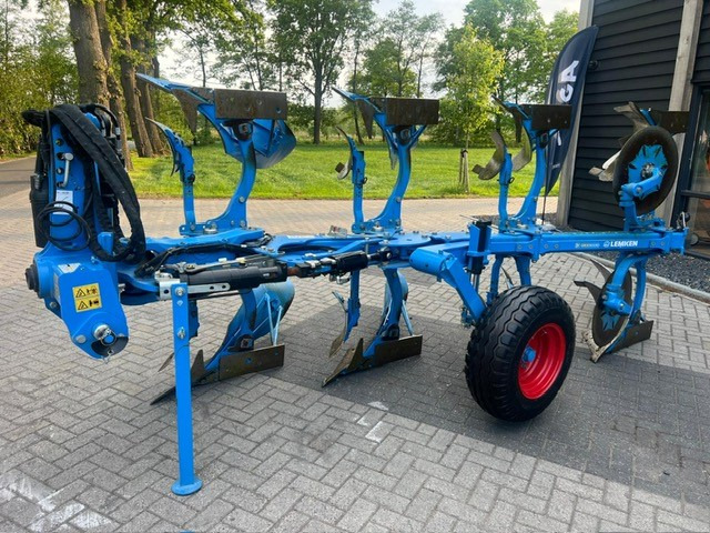 LEMKEN 4-scissor vario plough - Soil tillage equipment: picture 1 LEMKEN 4-scissor vario plough - Soil tillage equipment: picture 1