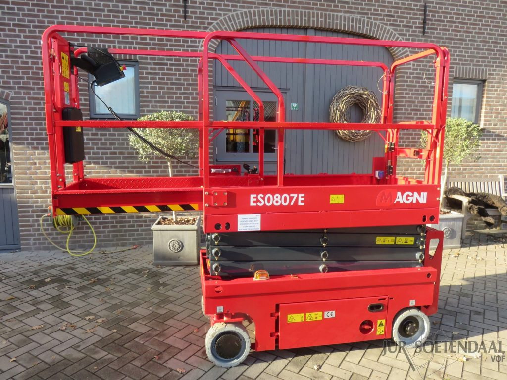 MAGNI ES0807 - Scissor lift: picture 2 MAGNI ES0807 - Scissor lift: picture 2
