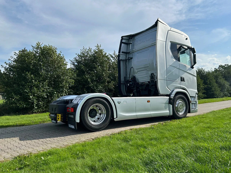 Scania 660S V8 NGS | 4x2 NB | 6 BALON SUSPENSION | RETARDER | FULL-AIR | PTO PREP. | PARK-COOLER | - Tractor truck: picture 5 Scania 660S V8 NGS | 4x2 NB | 6 BALON SUSPENSION | RETARDER | FULL-AIR | PTO PREP. | PARK-COOLER | - Tractor truck: picture 5
