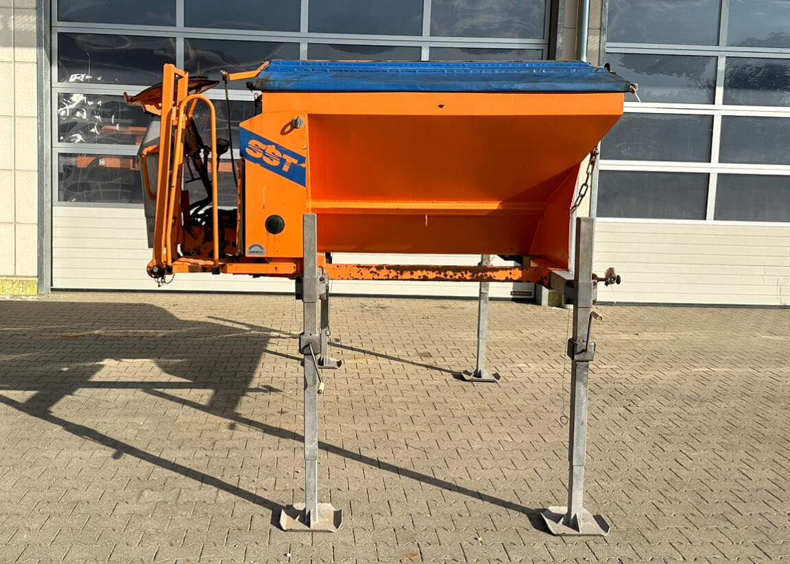 Unimog Salzstreuer Schmidt SST20-TLWH - Sand/ Salt spreader: picture 4 Unimog Salzstreuer Schmidt SST20-TLWH - Sand/ Salt spreader: picture 4