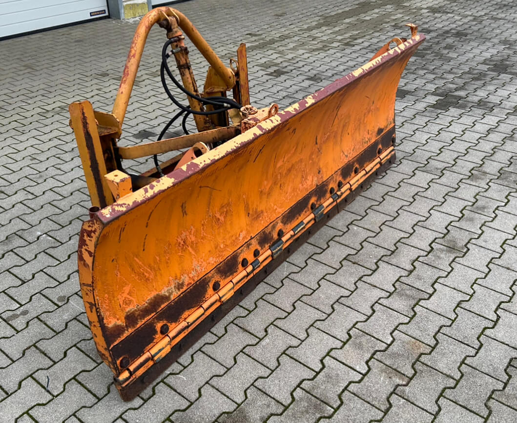 Unimog Schneepflug - Schneeschild Schmidt CP1 - Snow plows: picture 3 Unimog Schneepflug - Schneeschild Schmidt CP1 - Snow plows: picture 3