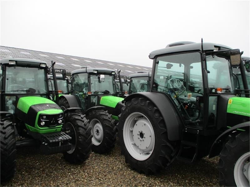 Deutz-fahr Agrofarm 115G with 30F+30R Hi-Lo and CreepGea - Farm tractor: picture 2 Deutz-fahr Agrofarm 115G with 30F+30R Hi-Lo and CreepGea - Farm tractor: picture 2