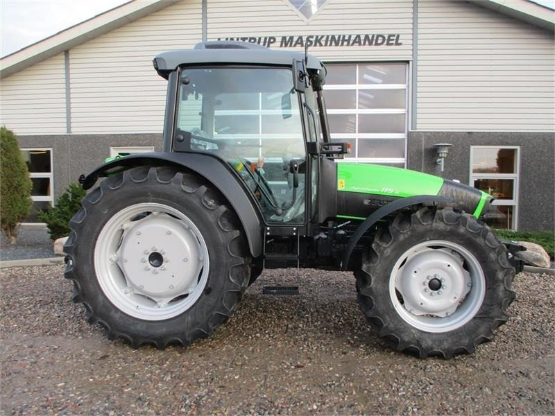 Deutz-fahr Agrofarm 115G with 30F+30R Hi-Lo and CreepGea - Farm tractor: picture 4 Deutz-fahr Agrofarm 115G with 30F+30R Hi-Lo and CreepGea - Farm tractor: picture 4
