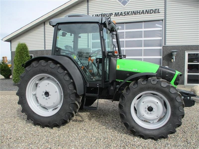 Deutz-fahr Agrofarm 115G with 30F+30R Hi-Lo and CreepGear - Farm tractor: picture 2 Deutz-fahr Agrofarm 115G with 30F+30R Hi-Lo and CreepGear - Farm tractor: picture 2