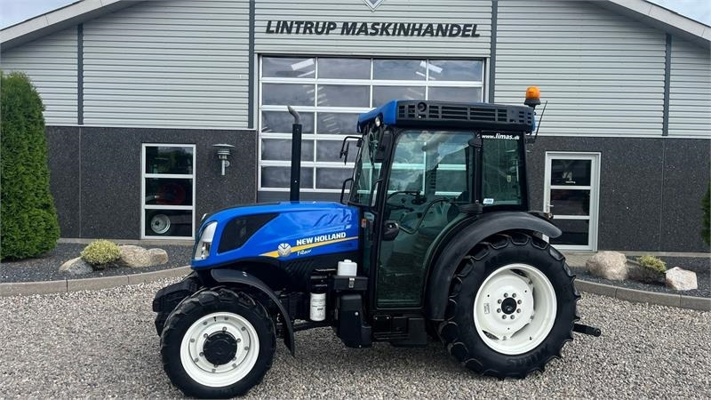 New Holland T4.80 F SuperSteear med aircondition og koblingsfr - Farm tractor: picture 1 New Holland T4.80 F SuperSteear med aircondition og koblingsfr - Farm tractor: picture 1