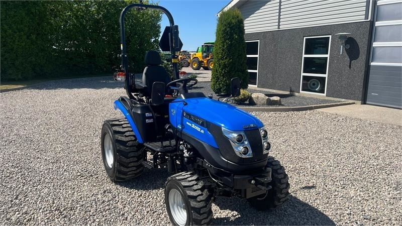 Farm tractor Solis H26 HST Hydrostat. Industrihjul: picture 19 Farm tractor Solis H26 HST Hydrostat. Industrihjul: picture 19
