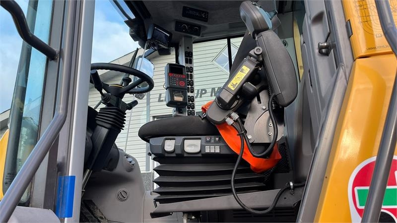 Volvo L90H DK-Maskine med CDC, BSS, 650mm hjul & central - Wheel loader: picture 4 Volvo L90H DK-Maskine med CDC, BSS, 650mm hjul & central - Wheel loader: picture 4