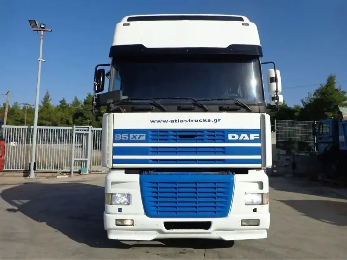 DAF XF 480 DAF XF.480 4X2 Super Space Intarder - Tractor truck: picture 3 DAF XF 480 DAF XF.480 4X2 Super Space Intarder - Tractor truck: picture 3