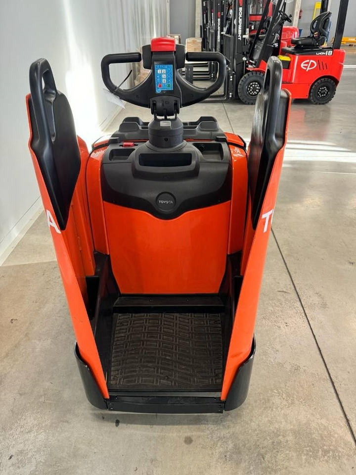 Toyota 10545 LPE200 - Pallet truck: picture 3 Toyota 10545 LPE200 - Pallet truck: picture 3