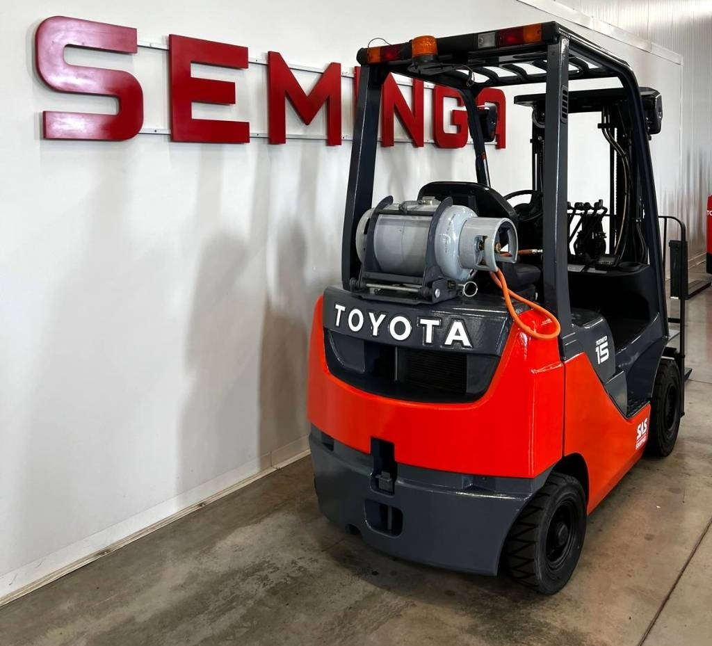 Toyota 10908 02-8FGF18 - LPG forklift: picture 4 Toyota 10908 02-8FGF18 - LPG forklift: picture 4