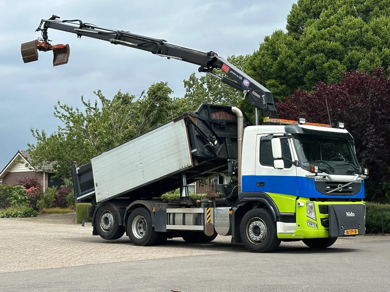 Volvo FM 330 186dkm! !!6X2!!Kraan/KIPPER!!RADIO REMOTE! EX-GEMEENTE/KOMMUNAL! - Tipper, Crane truck: picture 1 Volvo FM 330 186dkm! !!6X2!!Kraan/KIPPER!!RADIO REMOTE! EX-GEMEENTE/KOMMUNAL! - Tipper, Crane truck: picture 1