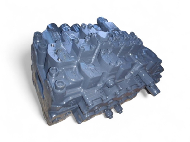 Case KRJ35061 - KRJ35063 - Hydraulic valve for Construction machinery: picture 2 Case KRJ35061 - KRJ35063 - Hydraulic valve for Construction machinery: picture 2