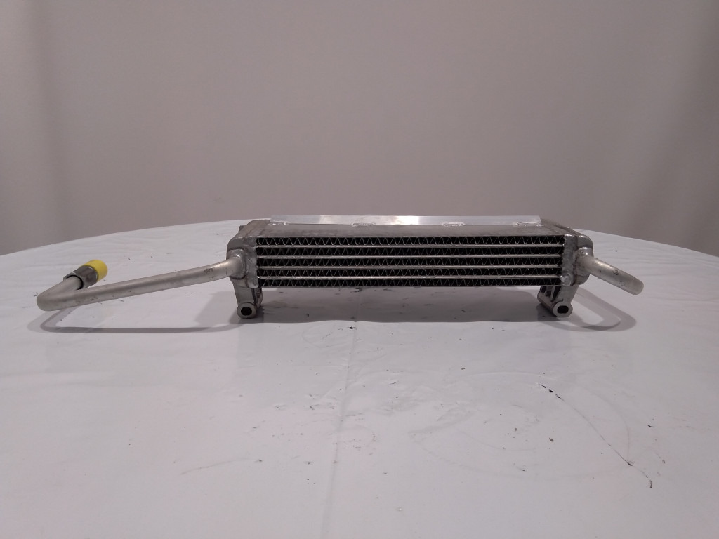 Deutz 04157695 - Oil cooler for Construction machinery: picture 3 Deutz 04157695 - Oil cooler for Construction machinery: picture 3